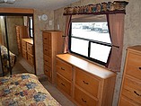2008 Coachmen Chaparral Photo #13