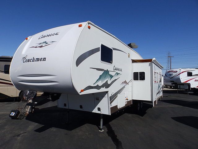 05 Coachmen Chaparral