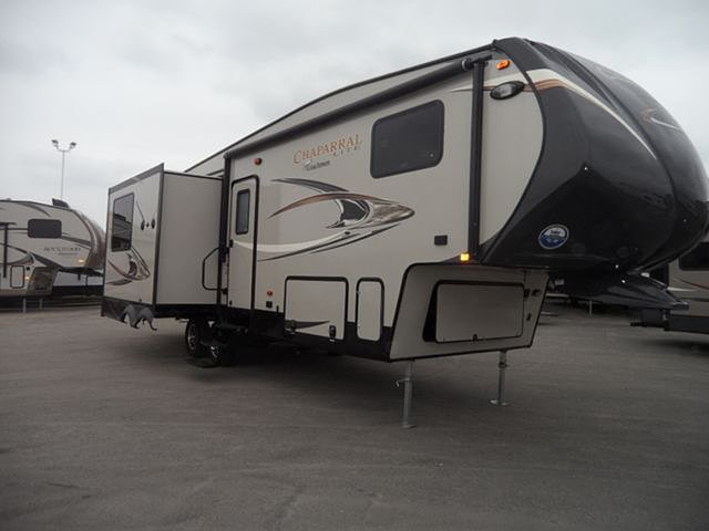 2015 Coachmen Chaparral Photo