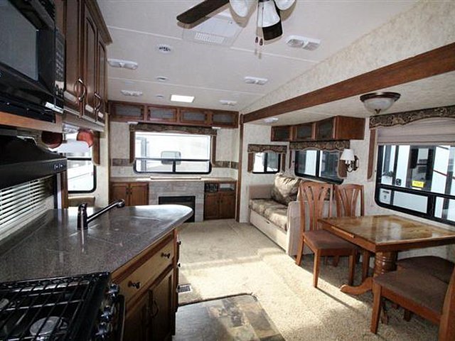 2011 Coachmen Chaparral Photo