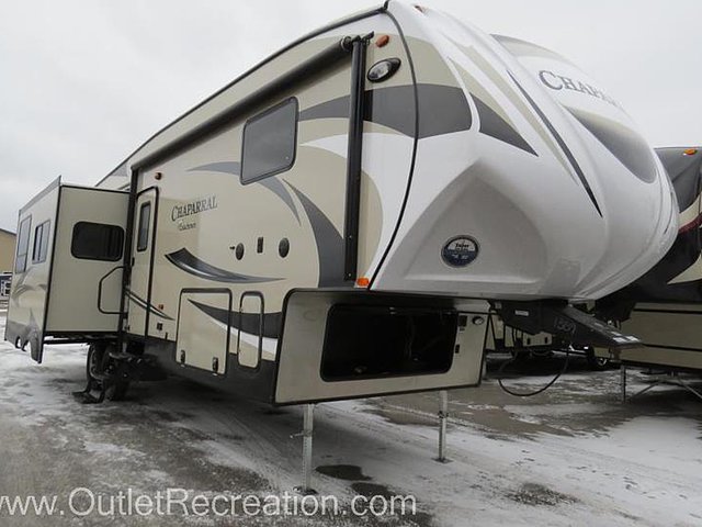 2015 Coachmen Chaparral Photo