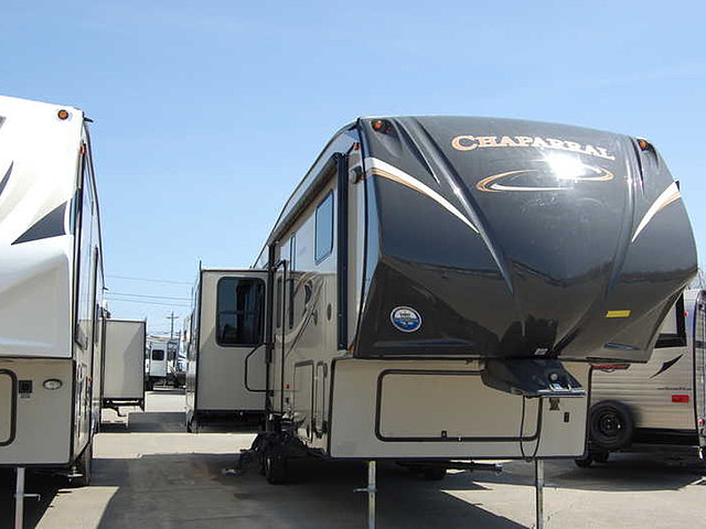 2015 Coachmen Chaparral Photo