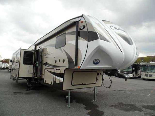 2015 Coachmen Chaparral Photo