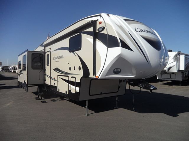 2015 Coachmen Chaparral Photo