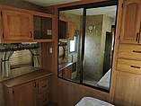 2008 Coachmen Chaparral Photo #18
