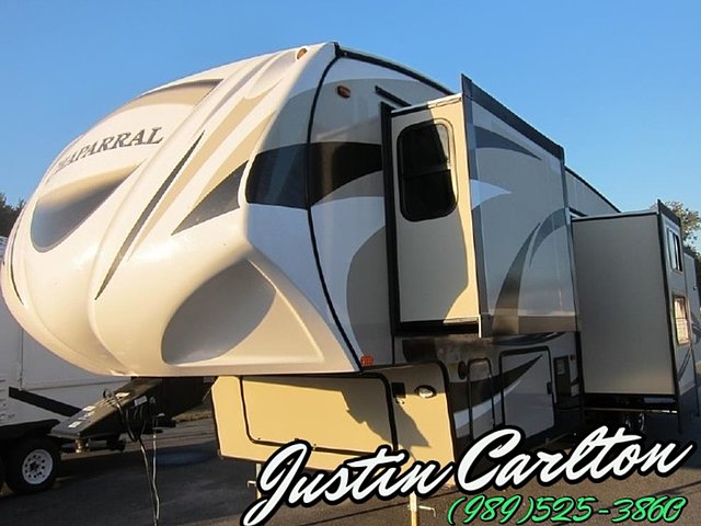 2015 Coachmen Chaparral Photo