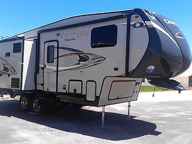 15 Coachmen Chaparral Lite