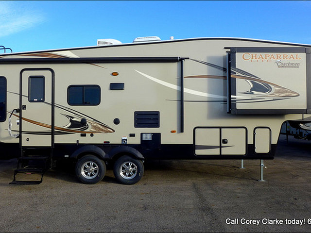 2014 Coachmen Chaparral Lite Photo