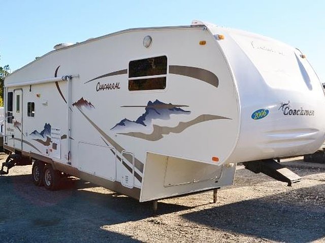 2006 Coachmen Chaparral Photo