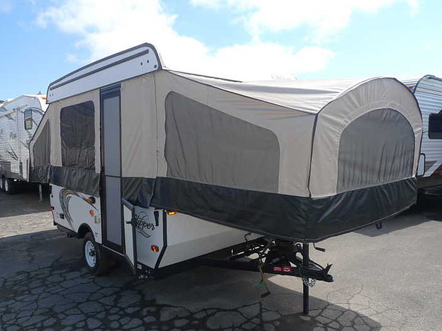 2015 Coachmen Clipper LS Photo