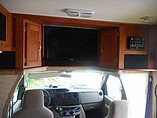 2012 Coachmen Concord Photo #5