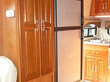 2007 Coachmen Concord Photo #8