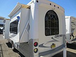 2005 Coachmen Concord Photo #4