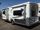 2005 Coachmen Concord Photo #4
