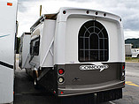 2006 Coachmen Concord Photo #4