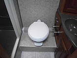 2007 Coachmen Concord Photo #10