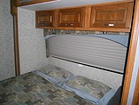 2007 Coachmen Concord Photo #11