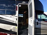 2015 Coachmen Concord Photo #9