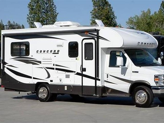 2013 Coachmen Concord Photo