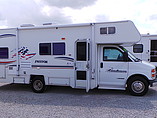 2003 Coachmen Freedom Photo #2