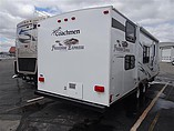 2011 Coachmen Freedom Photo #23