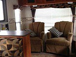 2011 Coachmen Freedom Express Photo #5
