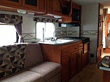 2011 Coachmen Freedom Express Photo #9