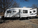 2013 Coachmen Freedom Express Photo #2
