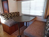2011 Coachmen Freedom Express Photo #21