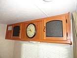 2011 Coachmen Freedom Express Photo #22
