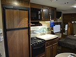 2015 Coachmen Freedom Express Photo #10