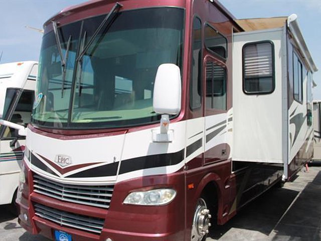 06 Coachmen Epic