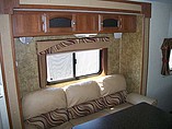 2013 Coachmen Freedom Express Photo #10