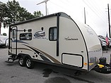 2014 Coachmen Freedom Express Photo #2