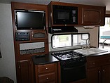 2014 Coachmen Freedom Express Photo #6