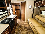 2015 Coachmen Freedom Express Photo #5