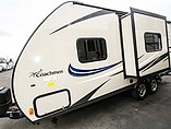 2015 Coachmen Freedom Express Photo #20