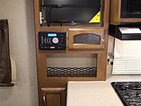 2015 Coachmen Freedom Express Photo #15