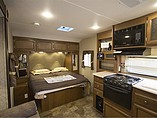 2015 Coachmen Freedom Express Photo #4
