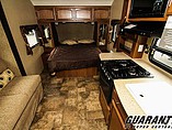 2016 Coachmen Freedom Express Photo #4