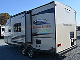 2016 Coachmen Freedom Express Photo #5