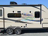 2016 Coachmen Freedom Express Photo #8