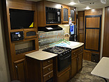 2016 Coachmen Freedom Express Photo #13