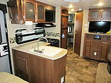 2015 Coachmen Freedom Express Photo #6
