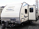 2015 Coachmen Freedom Express Photo #26
