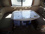 2016 Coachmen Freedom Express Photo #12