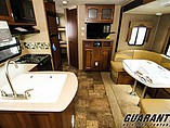 2016 Coachmen Freedom Express Photo #4