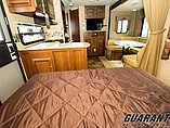 2016 Coachmen Freedom Express Photo #13