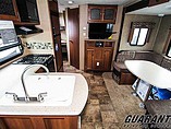 2016 Coachmen Freedom Express Photo #4