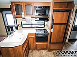 2016 Coachmen Freedom Express Photo #7